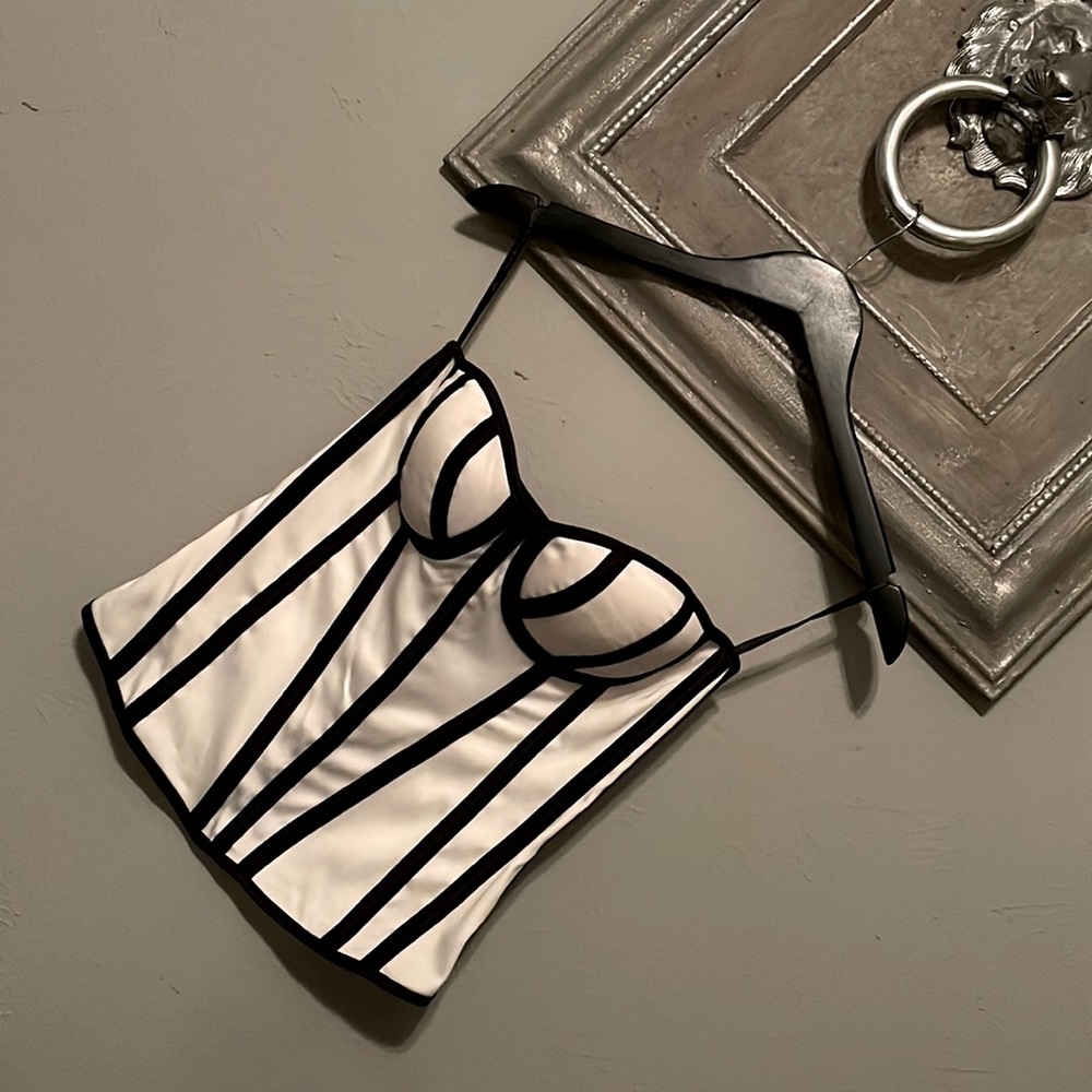 Skweez couture. White with stripes details in black bustier.